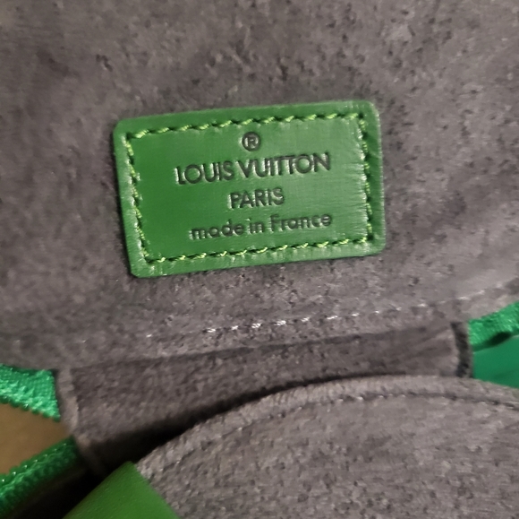 Authentic Vintage Louis Vuitton Green Epi jewelry travel case - Picture 2 of 8